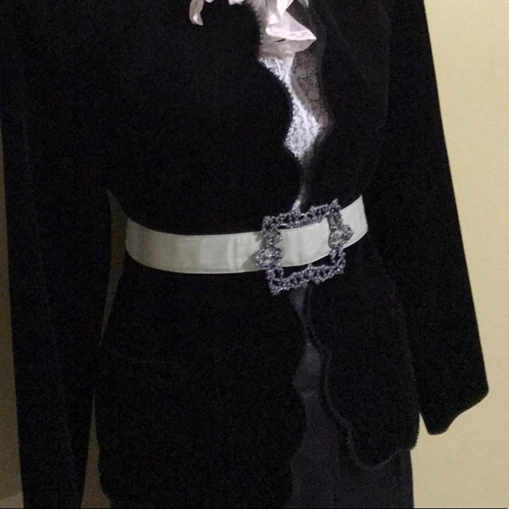 Beautiful Hy-ten reverse closer belt